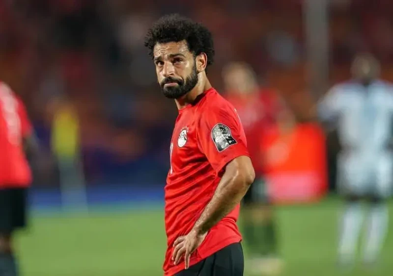 "مدرب ليفربول يكشف الحقيقة المذهلة عن اتهامات الهروب التي تلاحق محمد صلاح وتصدم المصريين!"