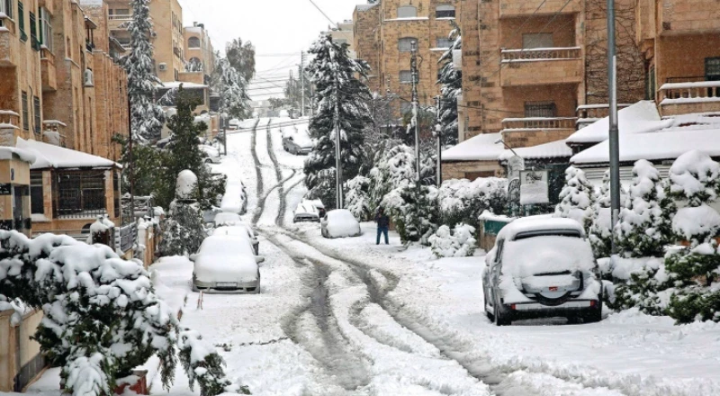 الأردن على موعد مع عاصفة ثلجية ضارية... الأرصاد تحذر المواطنين من تداعيات طقس شديد خلال ساعات وتوصي بالاحتماء داخل المنازل! (تحديثات عاجلة)